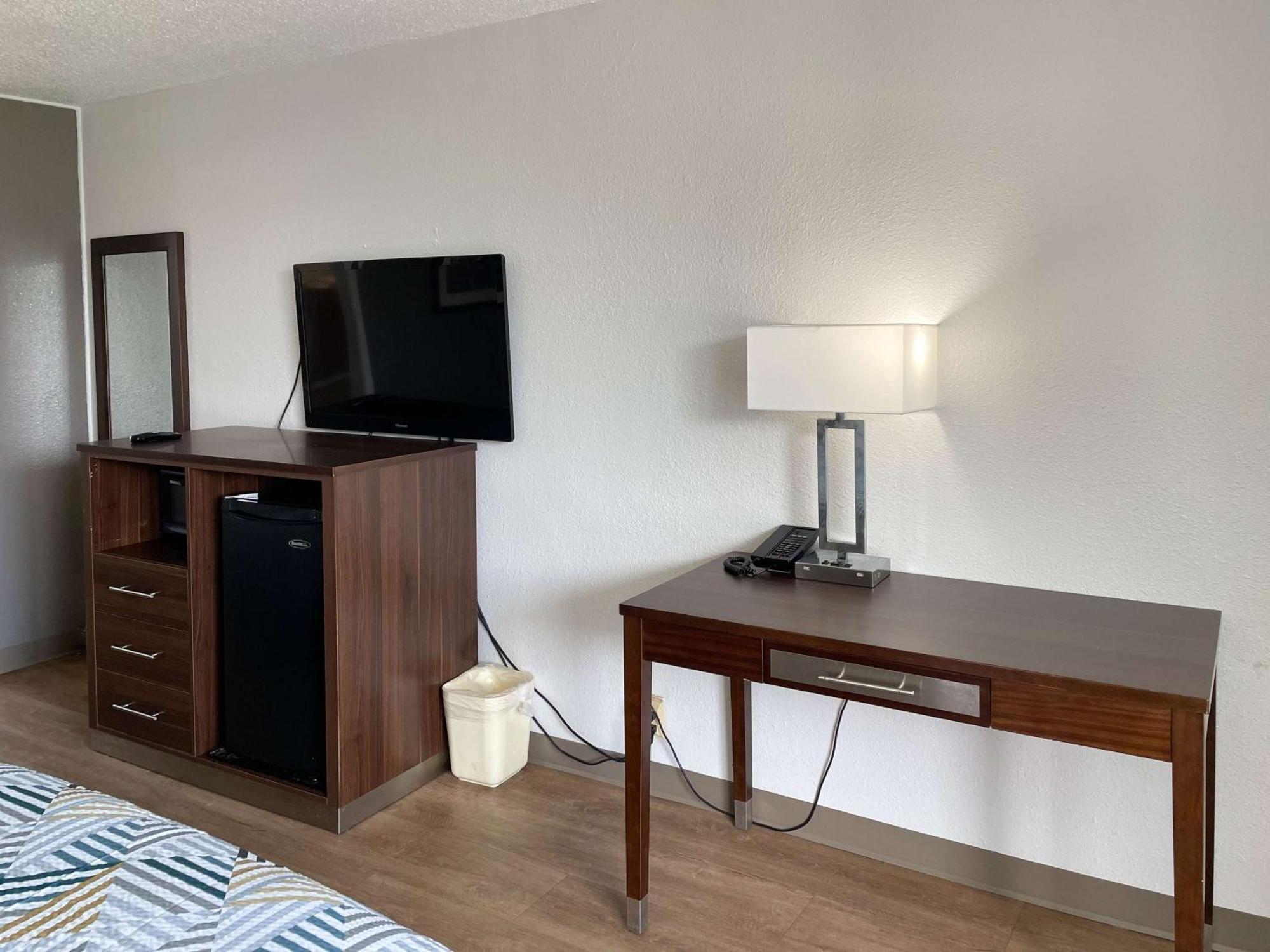 Motel 6 Opelika Al Dış mekan fotoğraf